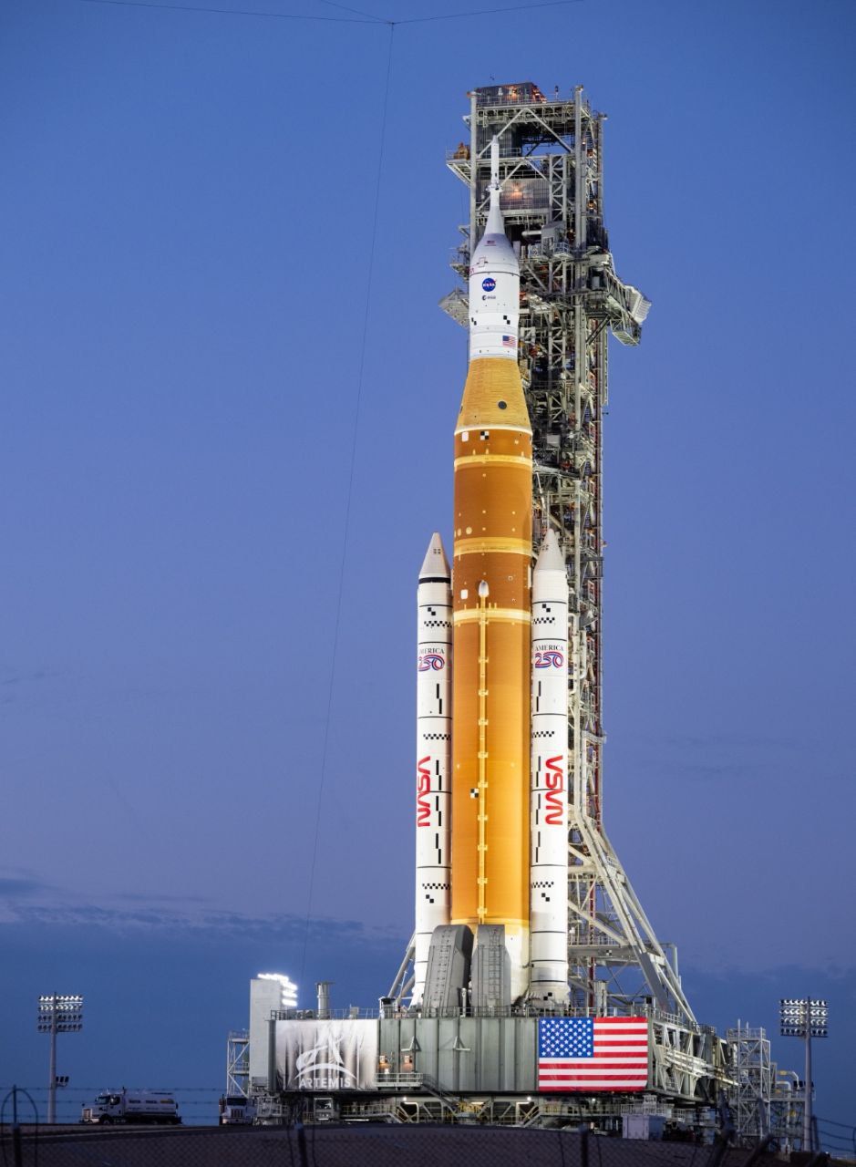 США вывели на старт ракету, которая отправится на Луну