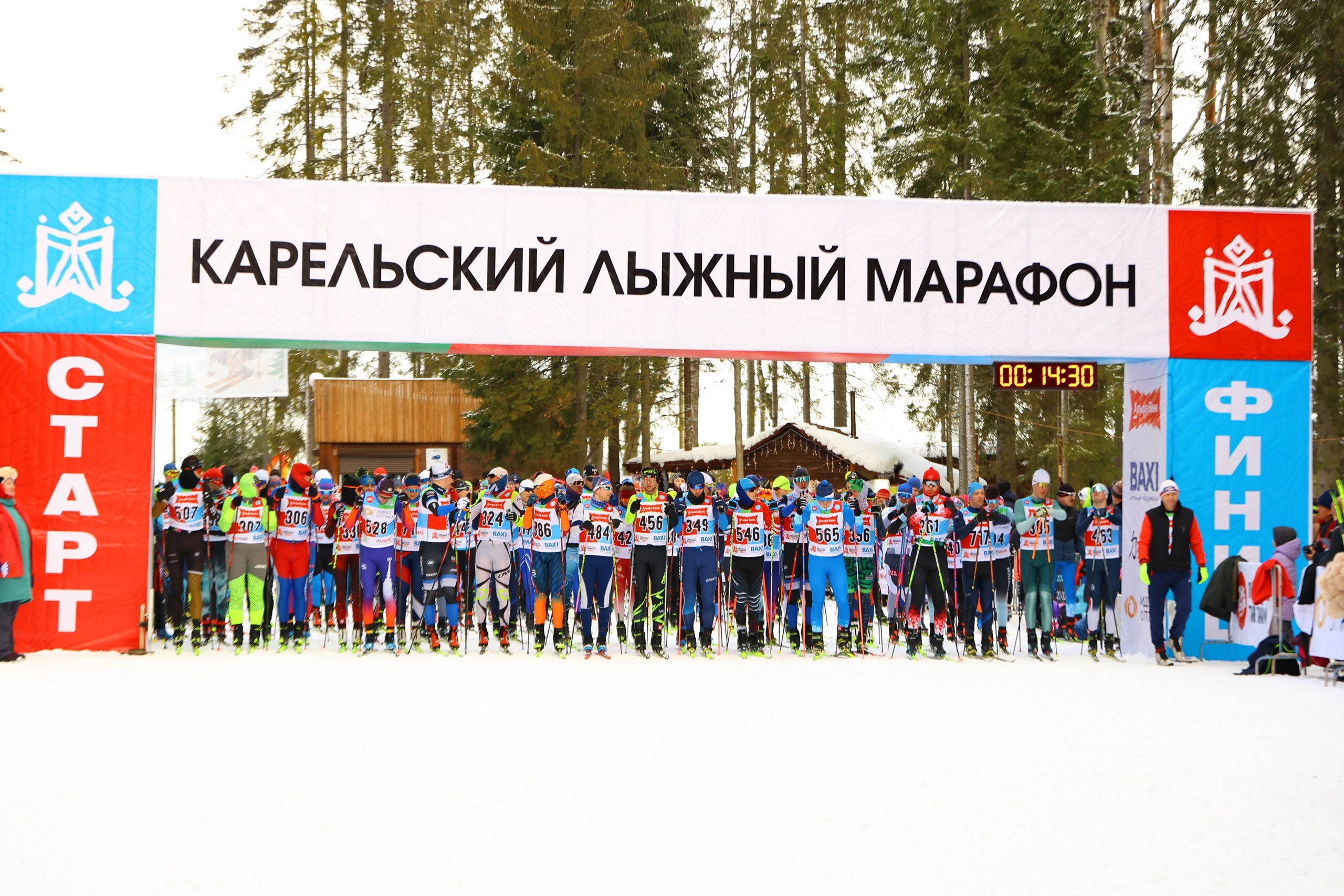 Более 700 спортсменов принимают участие в Карельском лыжном марафоне