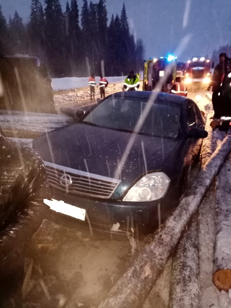 ДТП с участием лесовоза произошло на трассе в Карелии (ФОТО) | 18.02.2022 |  Новости Петрозаводска - БезФормата