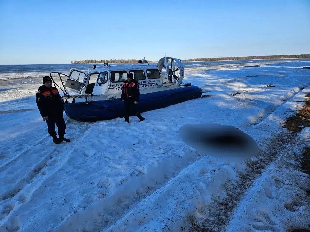 В Карелии найдено тело рыбака, провалившегося под лёд Онежского озера