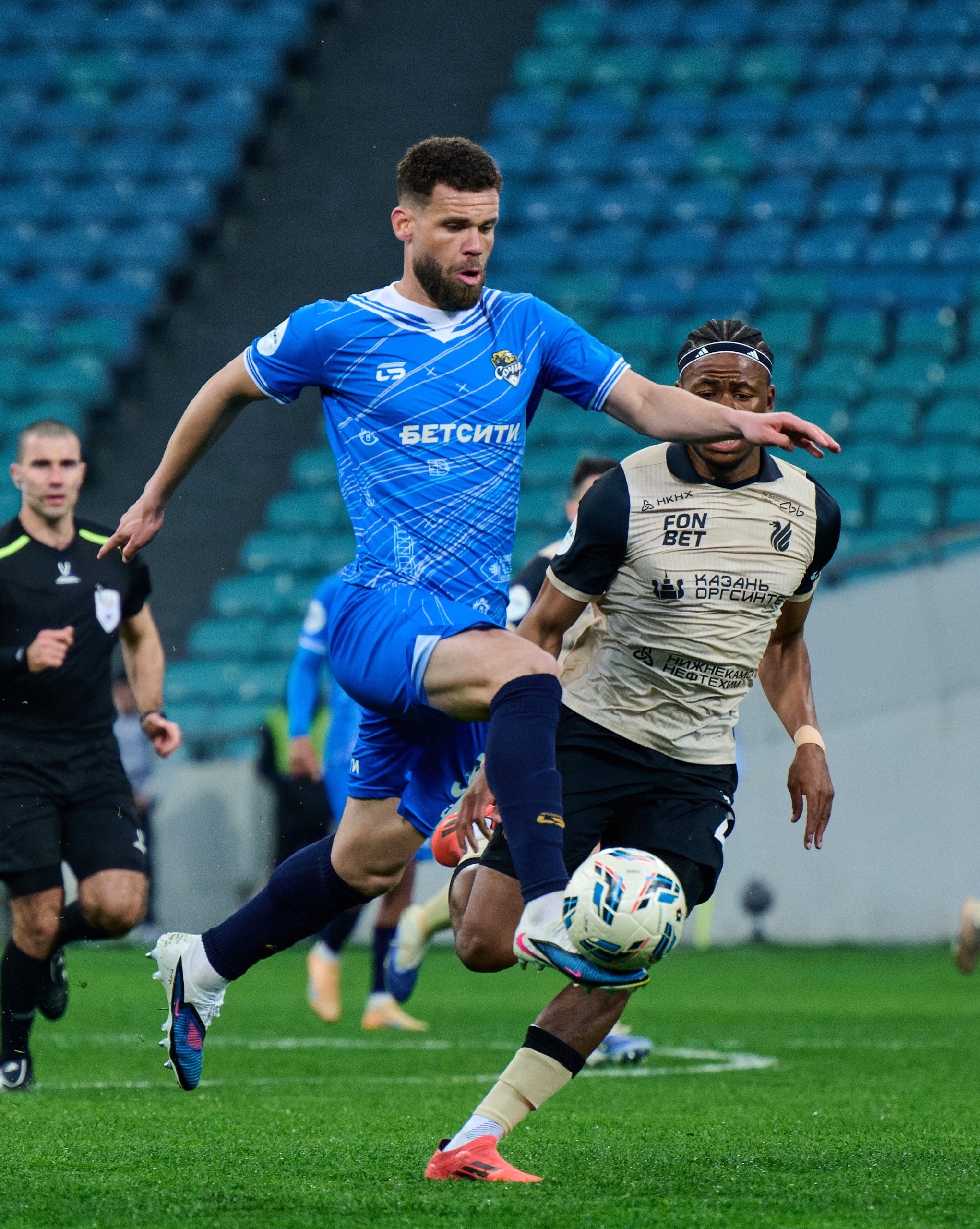 Арбитр из Петрозаводска впервые судил матч в Российской премьер-лиге