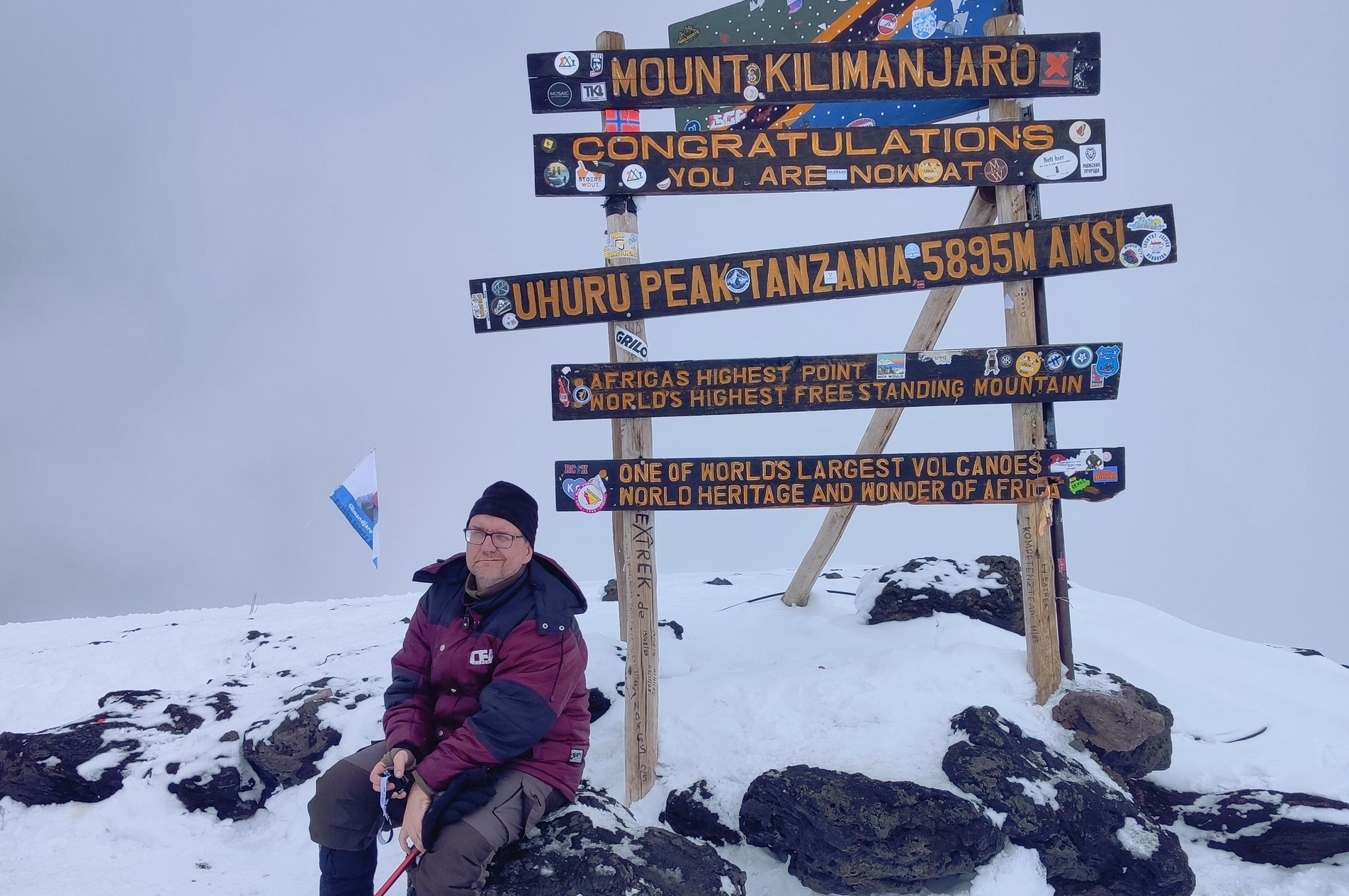 Создатель кондопожской мастерской для людей с инвалидностью поднялся на гору Килиманджаро