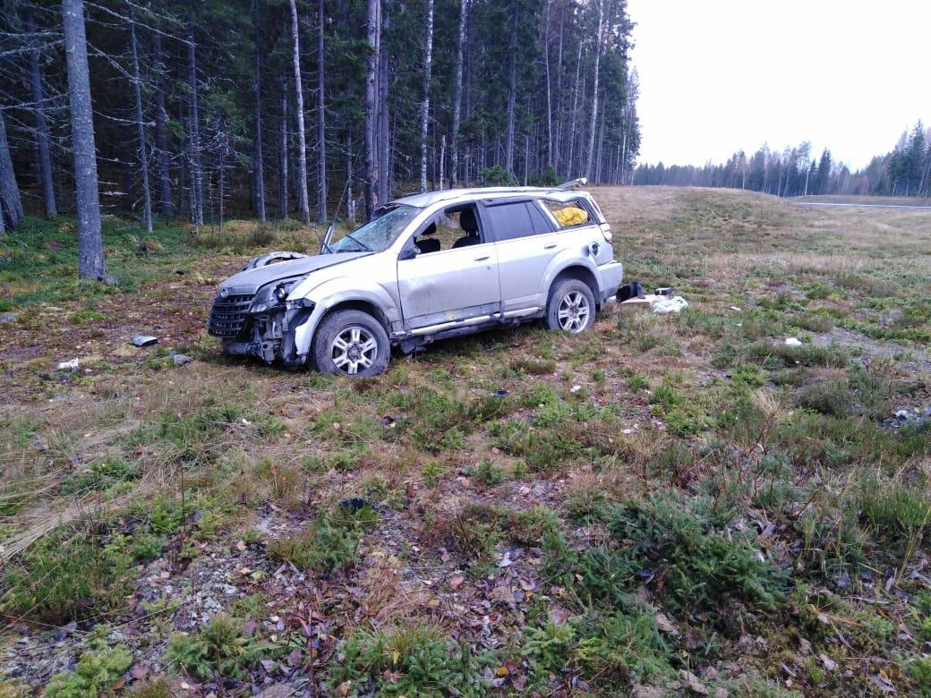 Ребенок пострадал в перевернувшей на трассе в Карелии машине (ФОТО) |  СТОЛИЦА на Онего