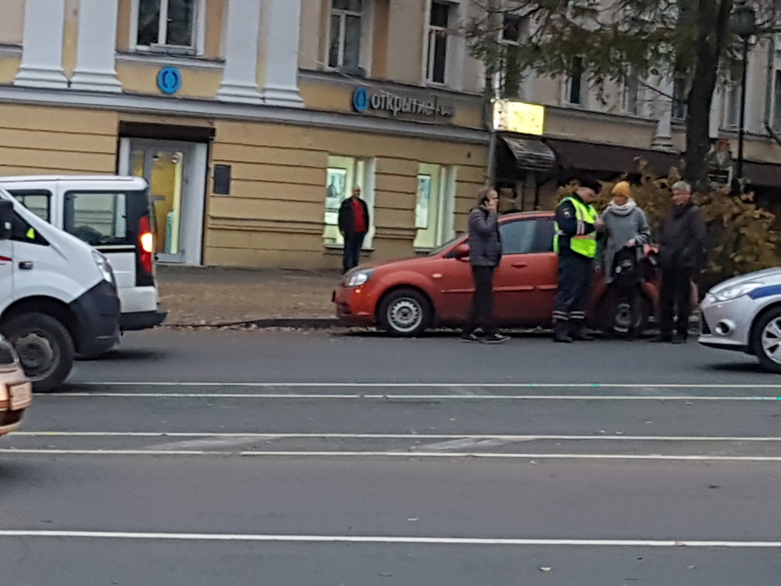 Ребенок попал. На Петрозаводской сбили ребенка.