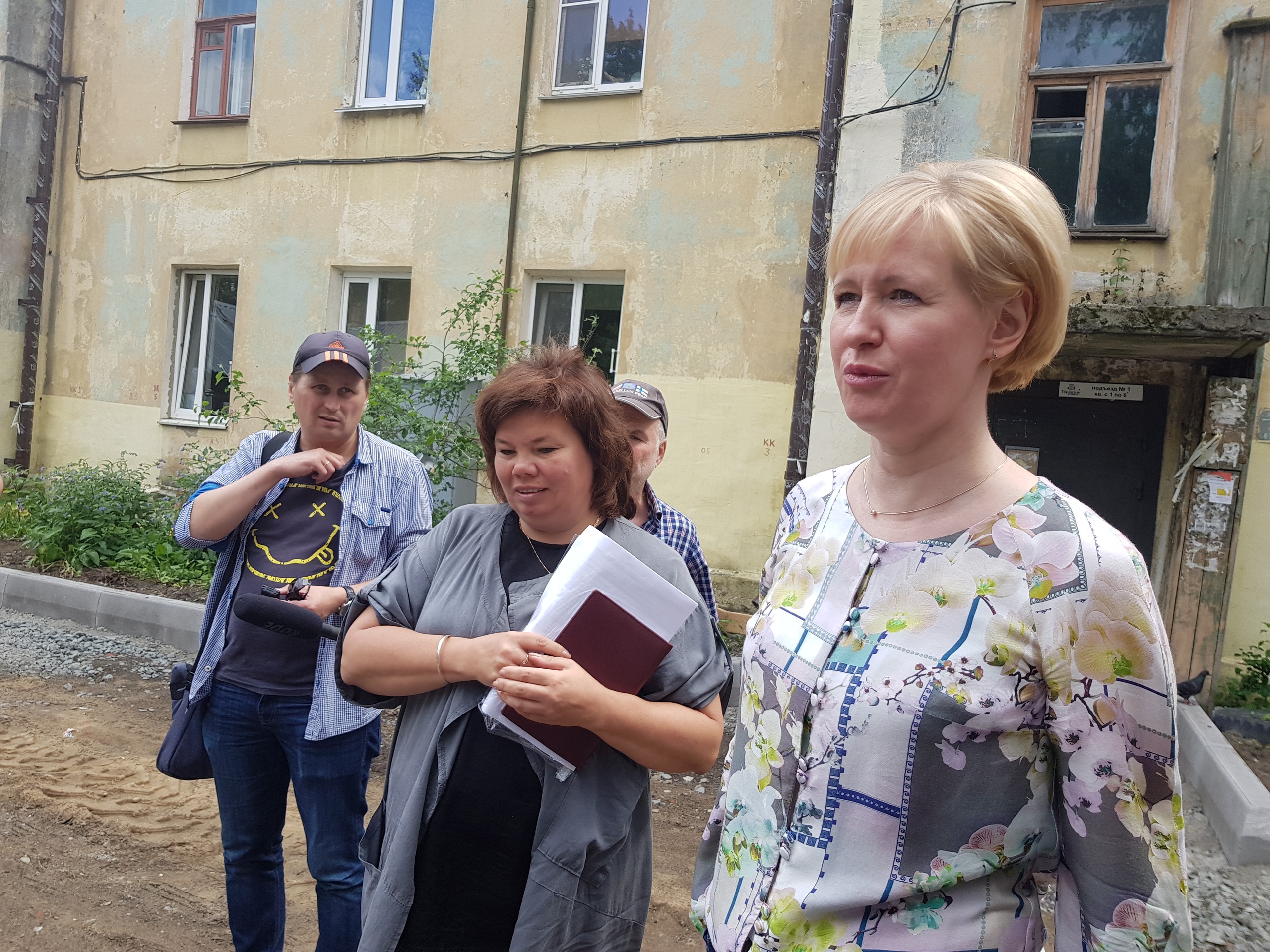 ФОТО: Жильцы дома в Петрозаводске дважды получили деньги для  благоустройства своего двора | СТОЛИЦА на Онего